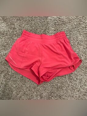 Lululemon Hotty Hot High-Rise Lined Short 2.5”